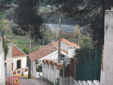 Moradia terrea geminada