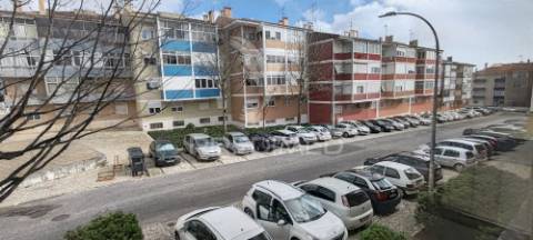 ótima oportunidade – apartamento t2 em tercena - barcarena