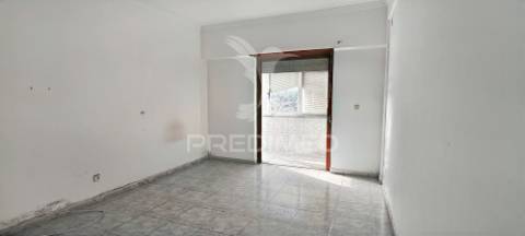 ótima oportunidade – apartamento t2 em tercena - barcarena
