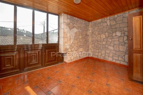 Encantadora moradia t4 celeirô - cabeceiras de basto