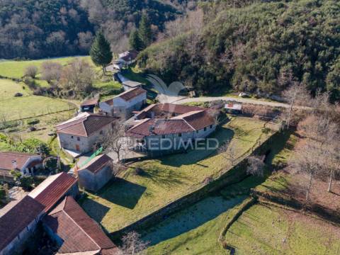 Encantadora moradia t4 celeirô - cabeceiras de basto