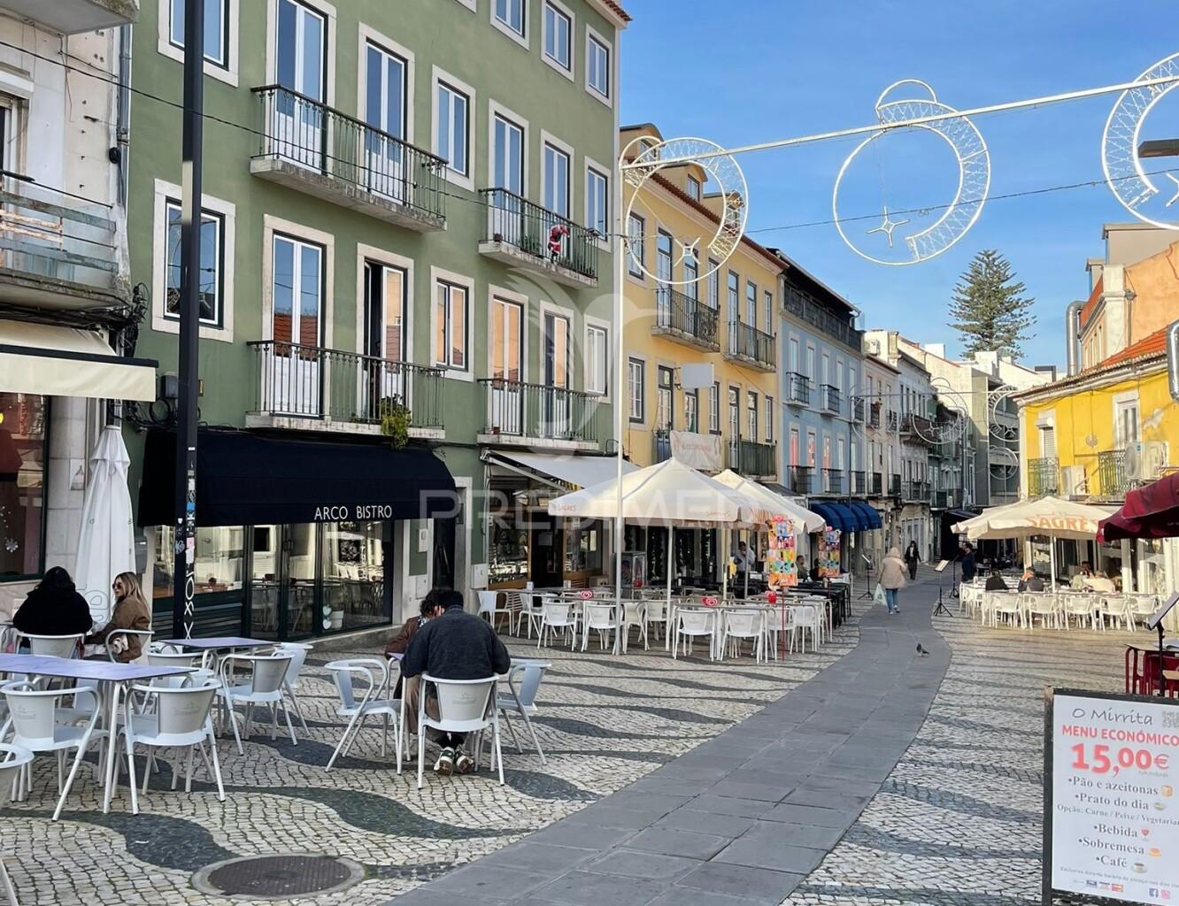 Trespasse de restaurante em localização privilegiada – cacilhas