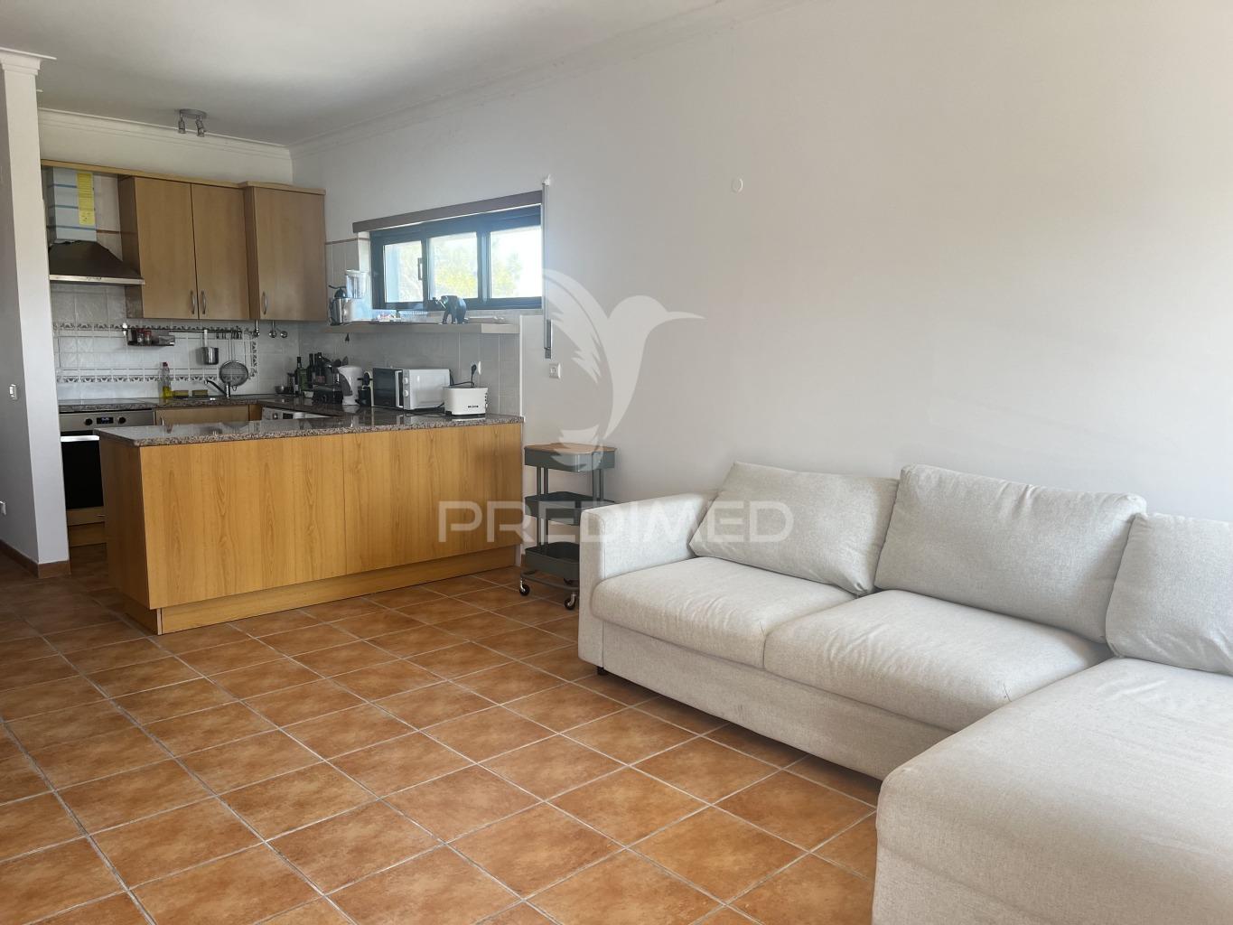 Casa renovada com vista rio – soltroia