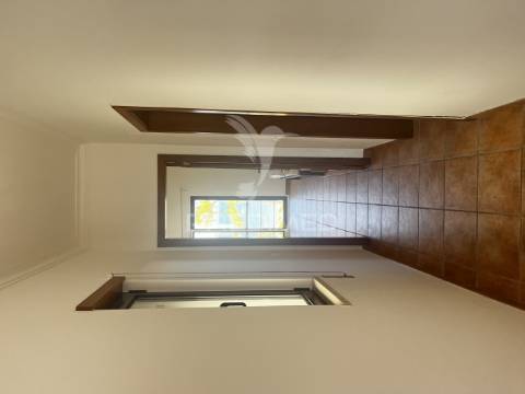 Casa renovada com vista rio – soltroia
