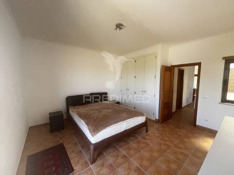 Casa renovada com vista rio – soltroia