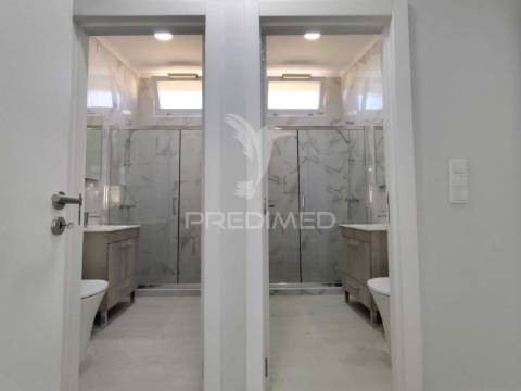 Moradia térrea t2 totalmente remodelada em setúbal