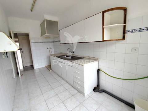 Apartamento t2 ao pé da estação comboios