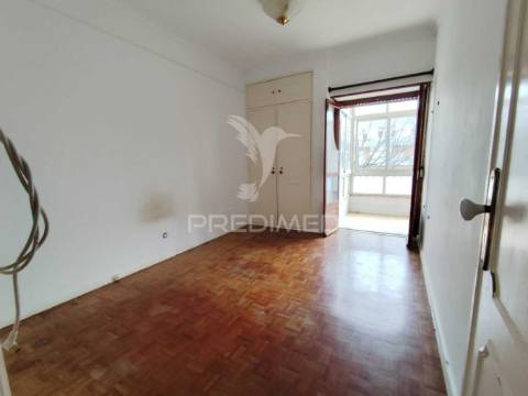 Apartamento t2 ao pé da estação comboios
