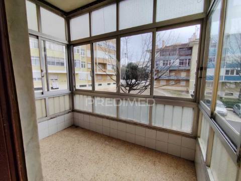 Apartamento t2 ao pé da estação comboios