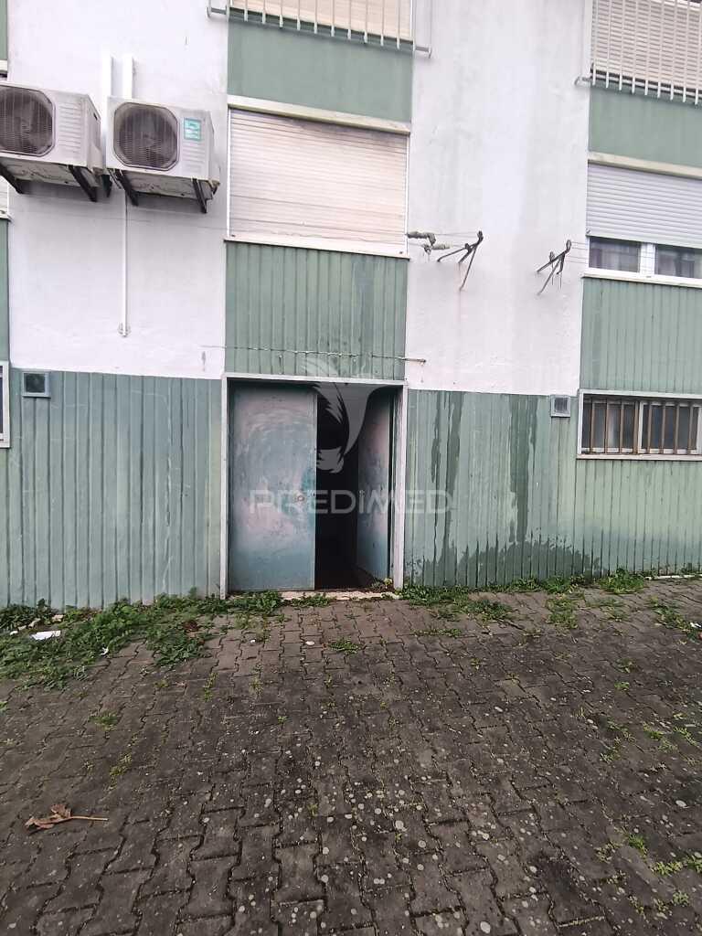 Apartamento t2 na póvoa de santo adrião – localização prática e confortável!