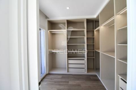 Moradia t4, quinta de valadares