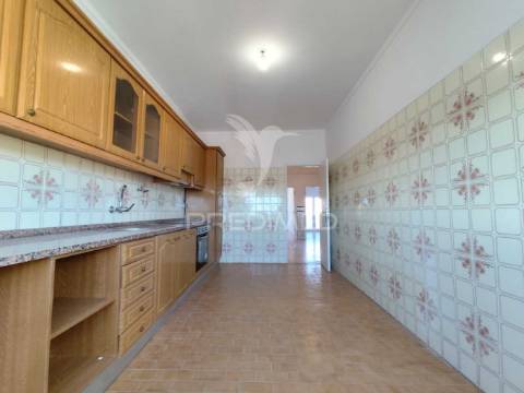 Apartamento t2 vale da amoreira