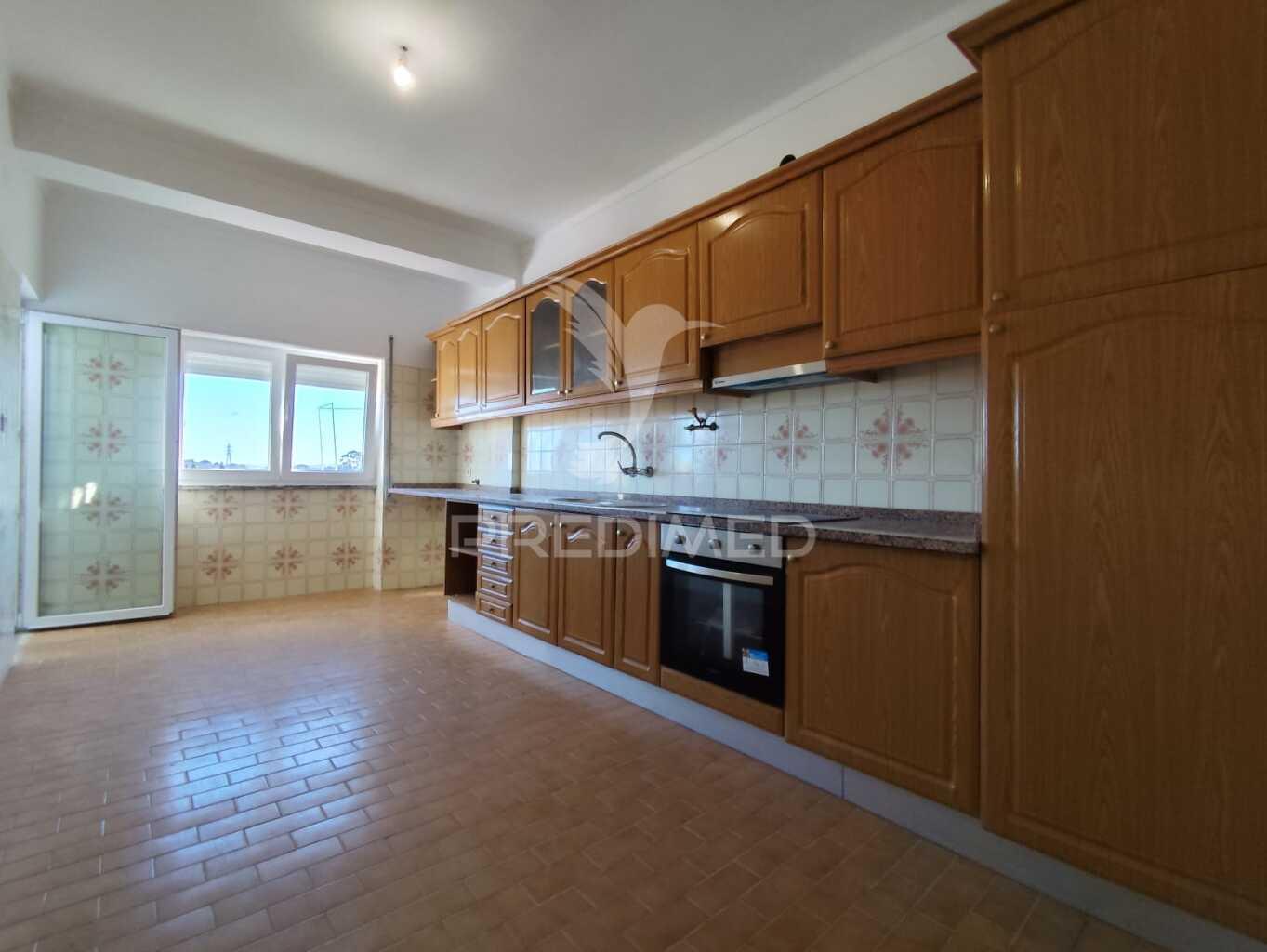 Apartamento t2 vale da amoreira