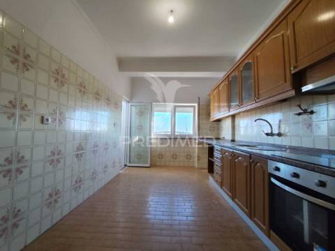 Apartamento t2 vale da amoreira