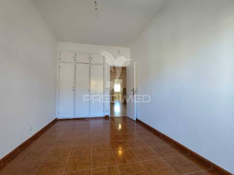 Apartamento t2 vale da amoreira