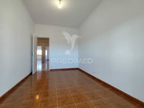 Apartamento t2 vale da amoreira