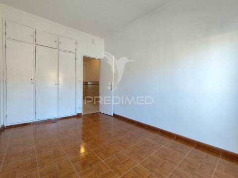 Apartamento t2 vale da amoreira