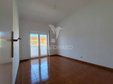 Apartamento t2 vale da amoreira