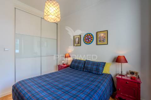 Encantador apartamento t2 | junto ao rio e próximo ao alto de santa catarina