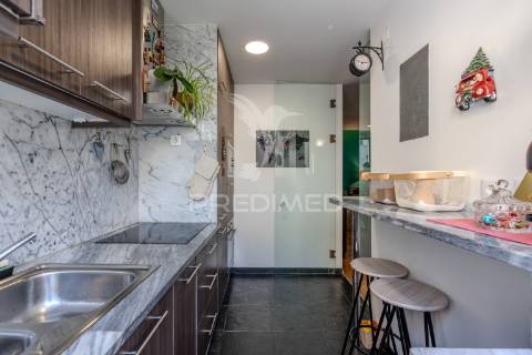 Encantador apartamento t2 | junto ao rio e próximo ao alto de santa catarina