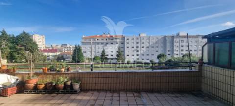 T2+1 com lugar de garagem e terraço