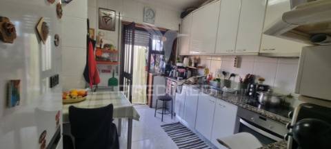 T2+1 com lugar de garagem e terraço