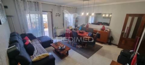 T2+1 com lugar de garagem e terraço
