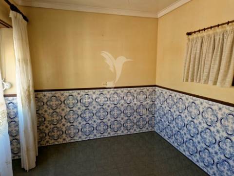 Apartamento t2 em lisboa (pontinha)