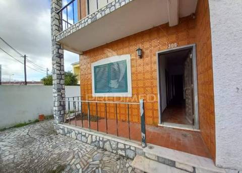 Andar de moradia t5 em s. francisco (alcochete)