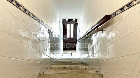 Dois apartamentos pelo preço de um no centro histórico de setúbal