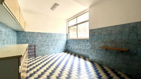 Dois apartamentos pelo preço de um no centro histórico de setúbal