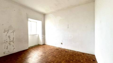 Dois apartamentos pelo preço de um no centro histórico de setúbal