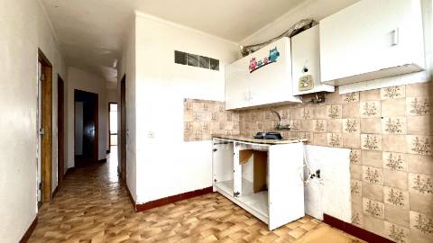 Dois apartamentos pelo preço de um no centro histórico de setúbal