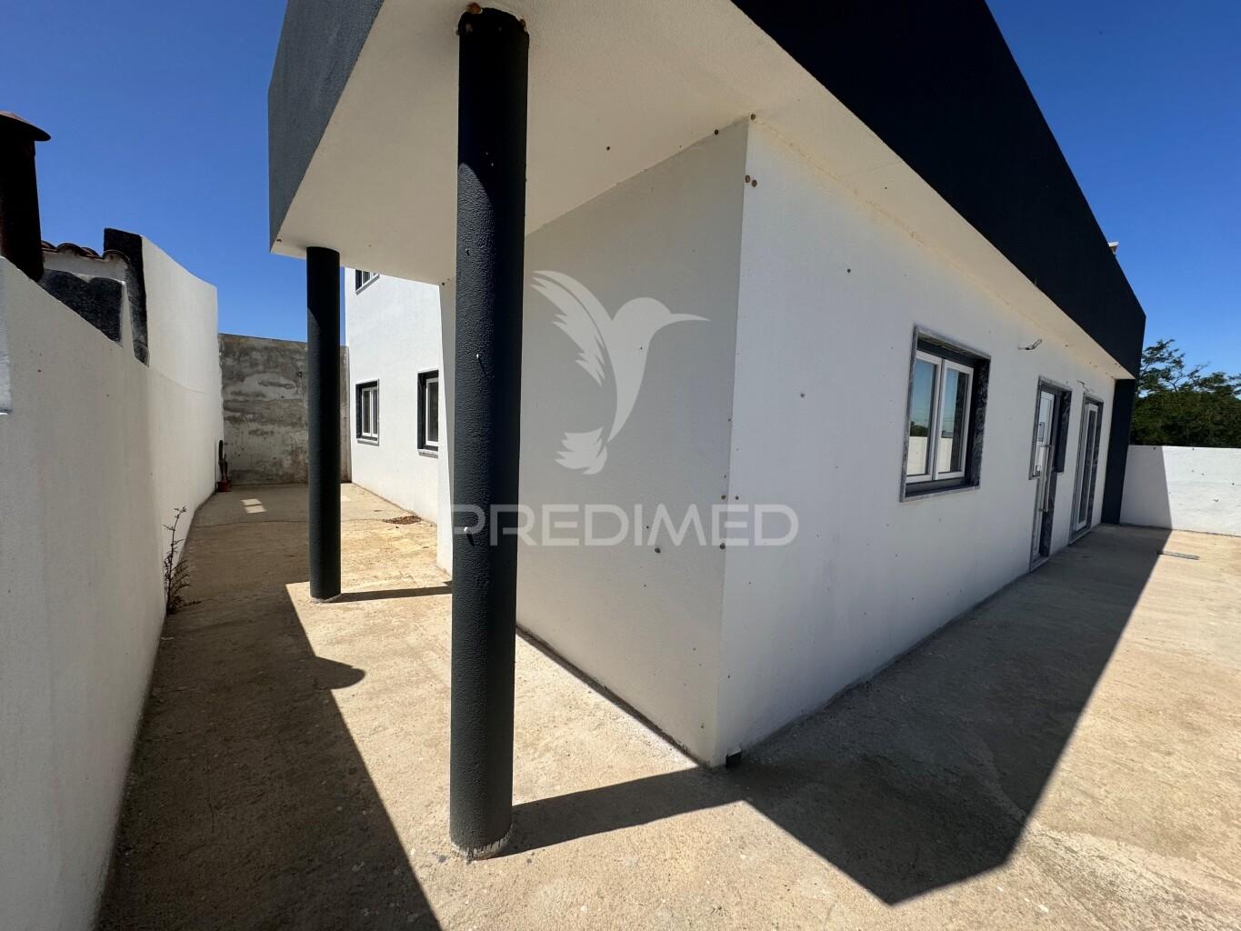 Moradia t3 em reconstrução na jardia, montijo