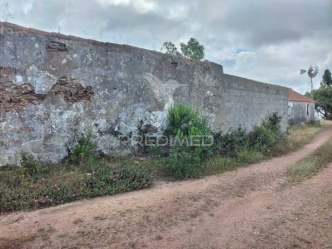 Monte alentejano, situado no lugar da "vigia"