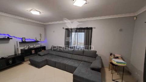 Moradia  t3 com garagem e piscina em alhos vedros