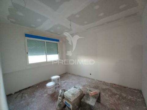 T2 totalmente remodelado na cidade sol