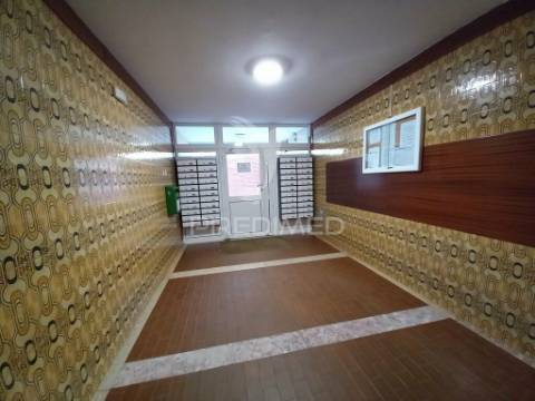 T2 totalmente remodelado na cidade sol