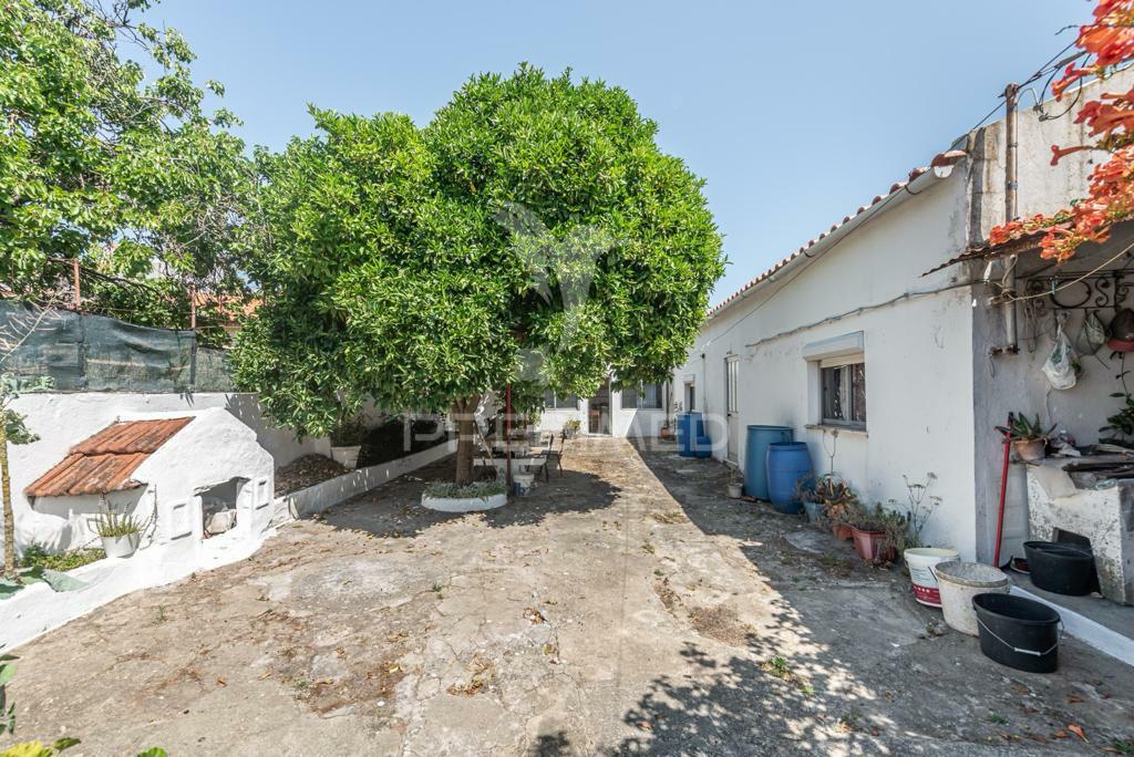 Moradia t2 baixa da serra