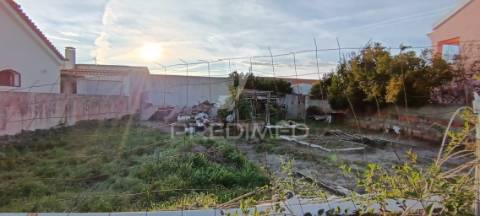 Terreno urbano de 200m2 em vale do grou, alhos vedros
