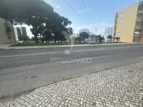Terreno urbano com 420m2, junto aos fidalguinhos