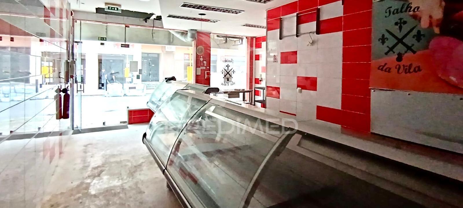 Loja em alhos vedros