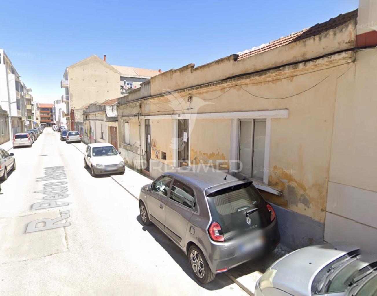Terreno urbano com projeto aprovado para prédio