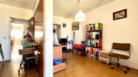 T3 de 86m2 no vale de amoreira, baixa da banheira