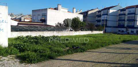 Lote de terreno urbano na baixa da banheira