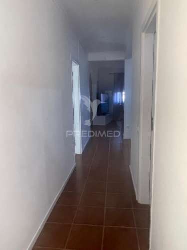 Arrendamento de moradia t2+3 em sines