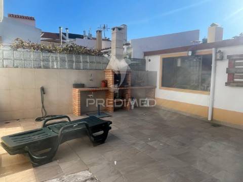 Arrendamento de moradia t2+3 em sines