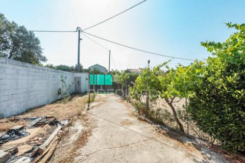 Terreno urbano de 440m2 no vale da amoreira