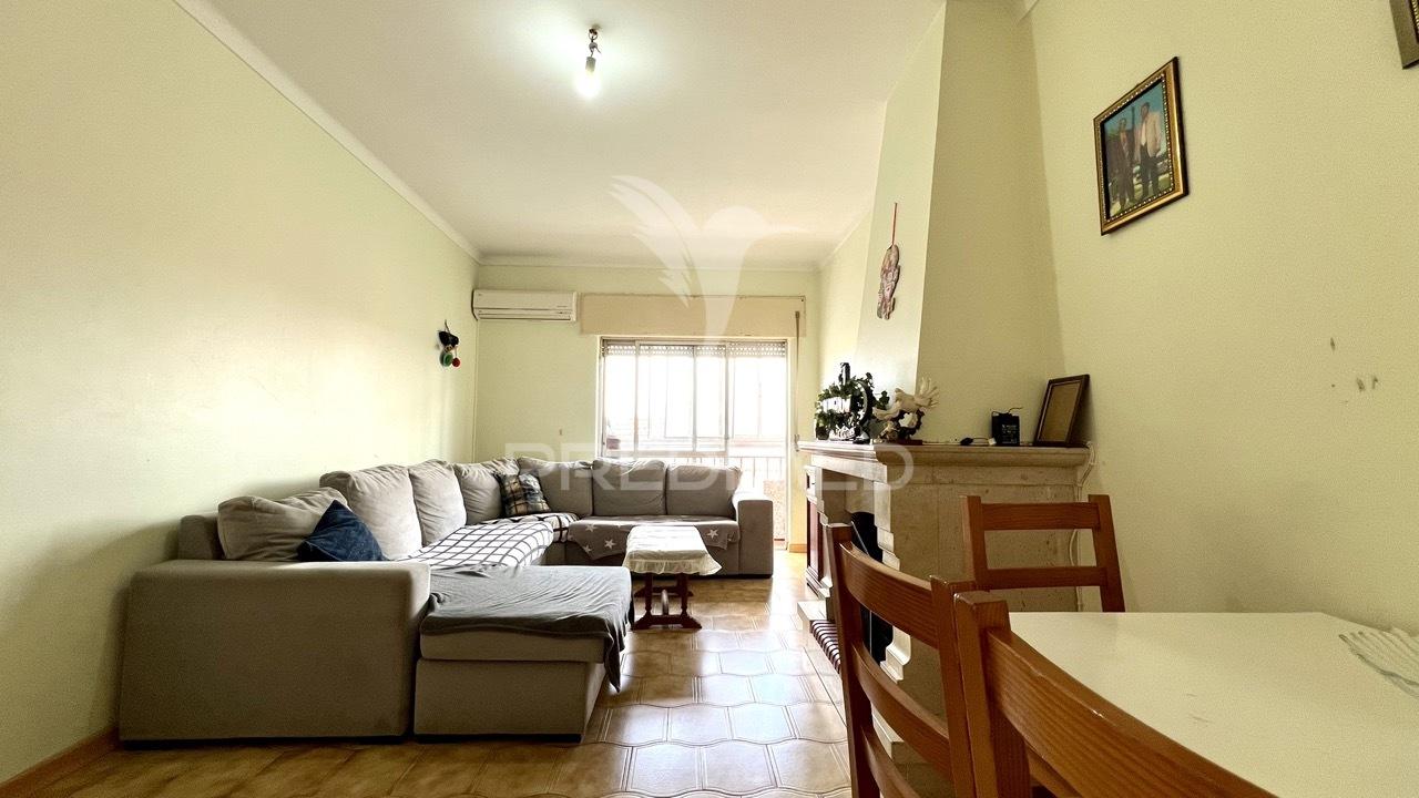 T3  com varandas na baixa da banheira
