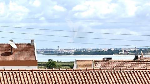 T3  com varandas na baixa da banheira